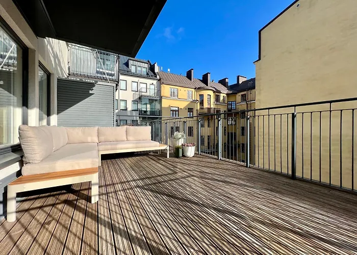 Modern Apartment With Private Terrace